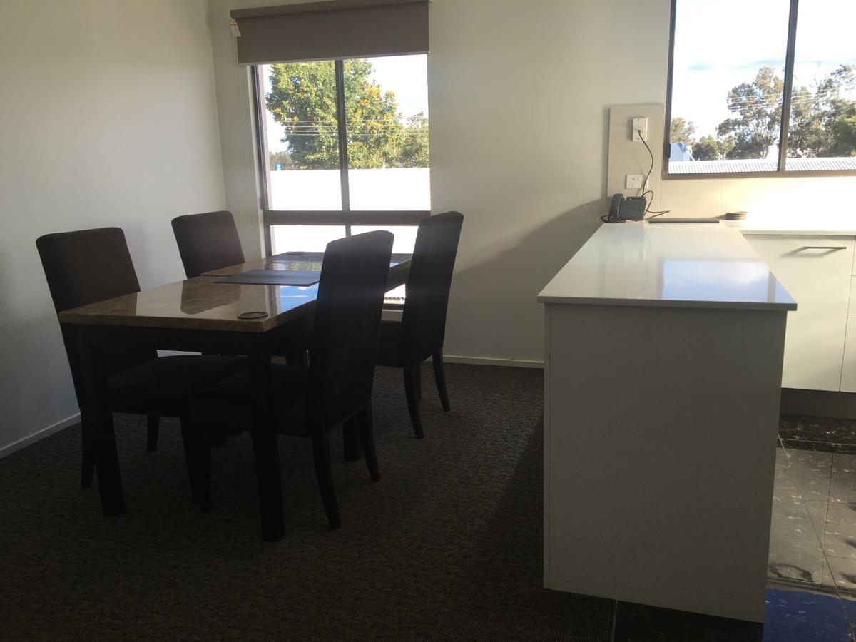 Western Downs Motor Inn Miles Luaran gambar